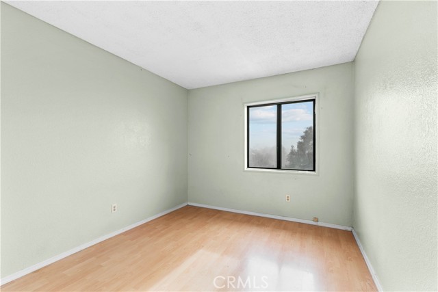 Detail Gallery Image 17 of 21 For 1126 Pebblewood, Diamond Bar,  CA 91765 - 4 Beds | 2/1 Baths