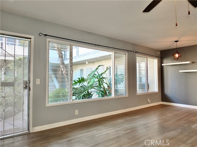 Detail Gallery Image 5 of 31 For 3042 E 3rd St #15,  Long Beach,  CA 90814 - 1 Beds | 1 Baths