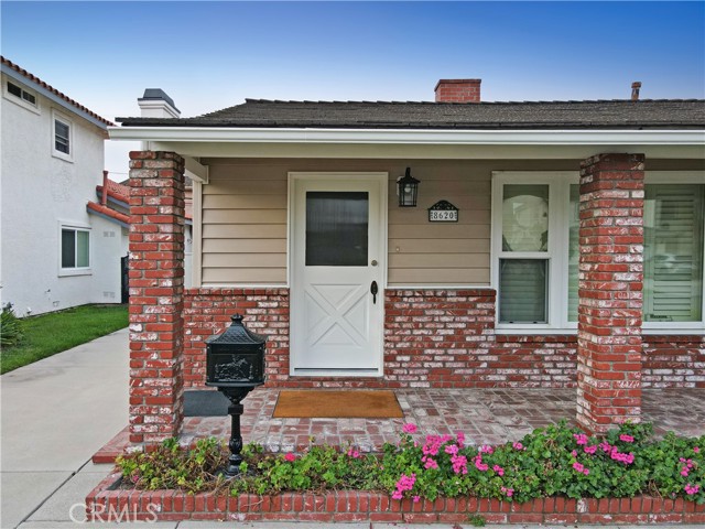 Detail Gallery Image 3 of 38 For 8620 Lubec St, Downey,  CA 90240 - 3 Beds | 2 Baths