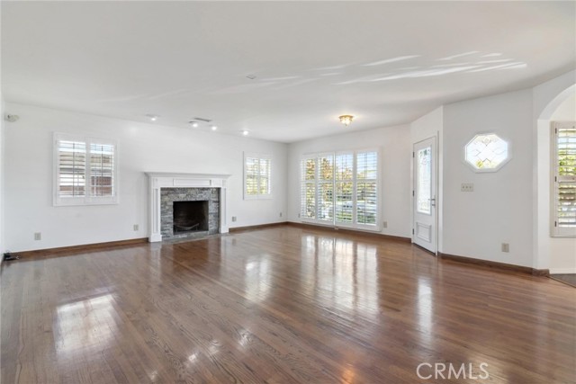 Detail Gallery Image 13 of 41 For 4807 Bentree Ave, Long Beach,  CA 90807 - 3 Beds | 2 Baths