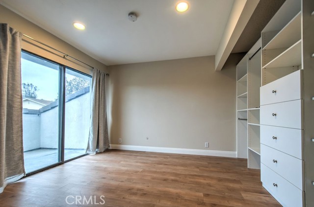 5021 Corkwood Lane, Irvine CA: https://media.crmls.org/medias/dea5f1ab-5dfc-401e-ba51-c41525c874bb.jpg
