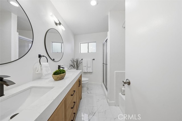 Detail Gallery Image 32 of 41 For 222 7th, Santa Monica,  CA 90402 - 2 Beds | 2 Baths