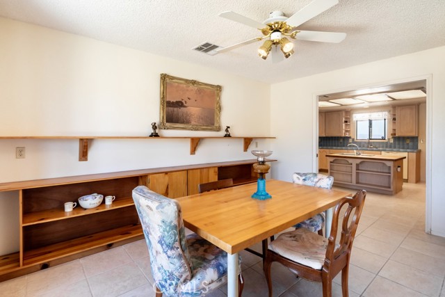 Detail Gallery Image 16 of 75 For 6425 Indian Cove Rd, Twentynine Palms,  CA 92277 - 4 Beds | 3 Baths