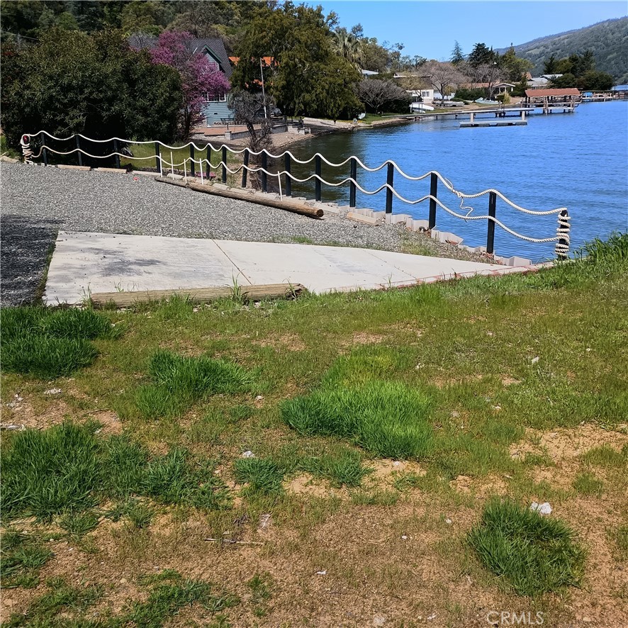 https://media.crmls.org/medias/dea84f89-0b8c-4bfb-9b55-4c59c4032bc3.jpg?preset=X-Large
