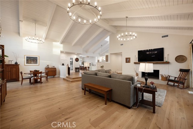 Detail Gallery Image 16 of 42 For 6470 E Mantova St, Long Beach,  CA 90815 - 4 Beds | 3 Baths