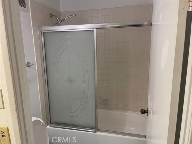 600 W 9th Street, Los Angeles CA: https://media.crmls.org/medias/dea8fbb2-5159-4cb5-bff5-2ec40746151a.jpg