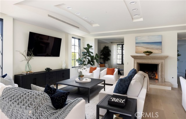 Detail Gallery Image 8 of 38 For 260 Evening Canyon Rd, Corona Del Mar,  CA 92625 - 4 Beds | 4/1 Baths