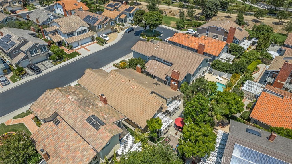 MLS #OC25161685 img 40