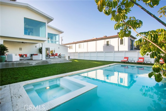 600 Anderson Street, Manhattan Beach, California 90266, 3 Bedrooms Bedrooms, ,3 BathroomsBathrooms,Residential,Sold,Anderson,SB17032059