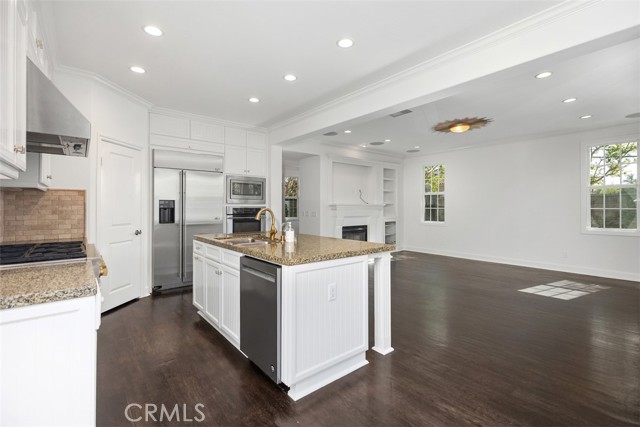 Detail Gallery Image 14 of 37 For 2301 Half Moon, Costa Mesa,  CA 92627 - 4 Beds | 3/1 Baths