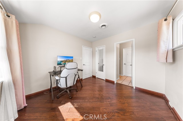 127 S Fernwood Street, West Covina CA: https://media.crmls.org/medias/dead0ac8-0eac-4342-812e-a989d40c6c5e.jpg