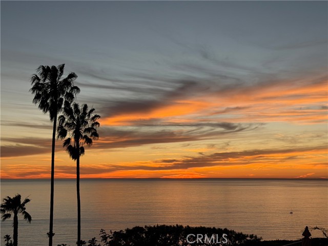 The sun sets behind Santa Barbara Island at the Winter solstice