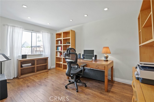 24211 Puerta De Luz, Mission Viejo CA: https://media.crmls.org/medias/deadedf5-1bbb-4c76-a02e-5af220a831c5.jpg