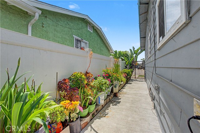 Detail Gallery Image 23 of 28 For 1425 W Gage, Los Angeles,  CA 90047 - 2 Beds | 1 Baths