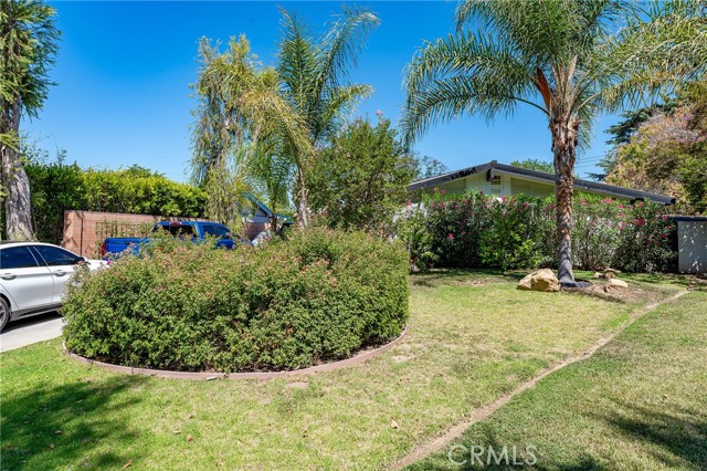 Detail Gallery Image 15 of 19 For 17531 Romar St, Northridge,  CA 91325 - 4 Beds | 2 Baths