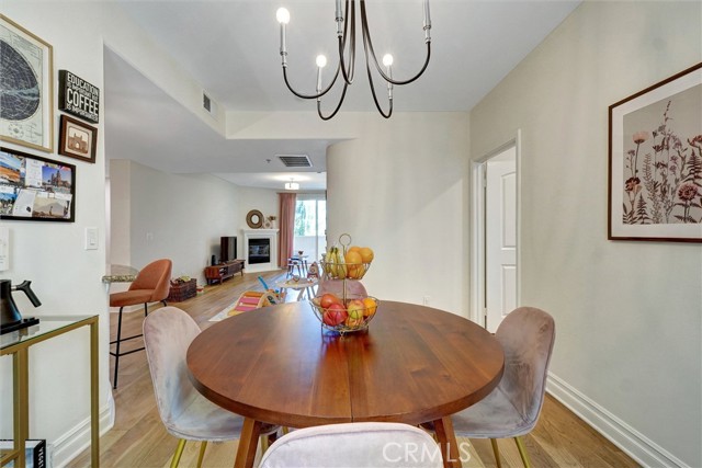 13935 Burbank, 105 photo 20
