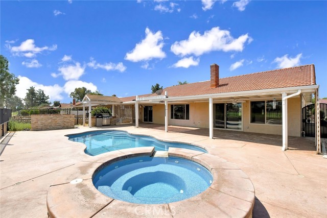 1428 Pepper Tree Drive, Hemet CA: https://media.crmls.org/medias/deaecf64-1049-4232-8e9f-d1857e4e419c.jpg