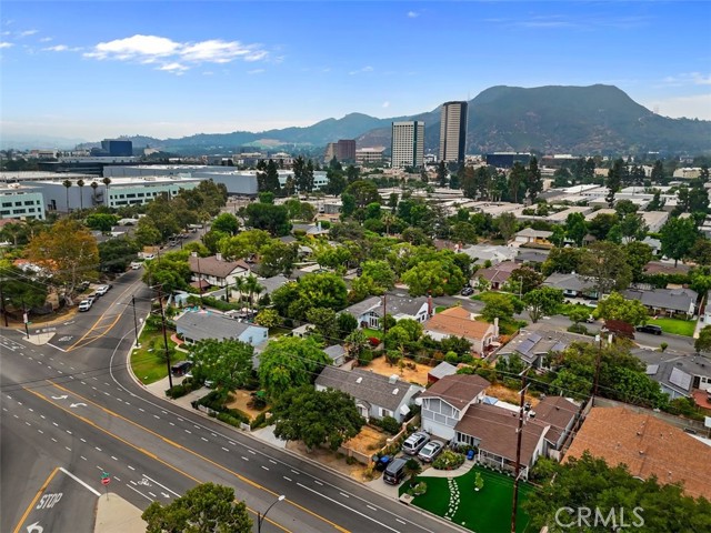 4306 W Verdugo Ave, Burbank CA: https://media.crmls.org/medias/deaedcbd-30ae-4f77-8486-e7038ea04678.jpg