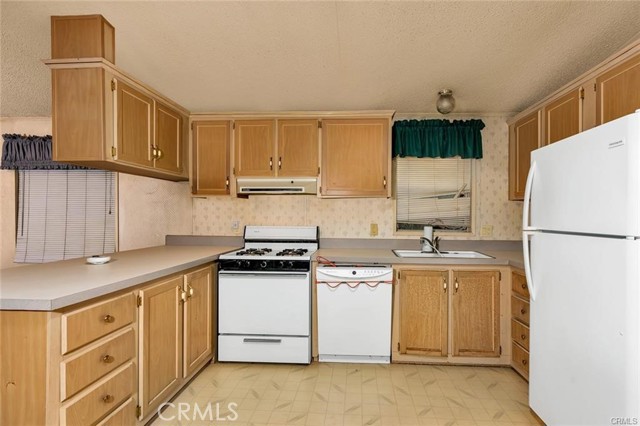 Detail Gallery Image 10 of 28 For 2500 N State Highway 59 #270,  Merced,  CA 95348 - 2 Beds | 2 Baths