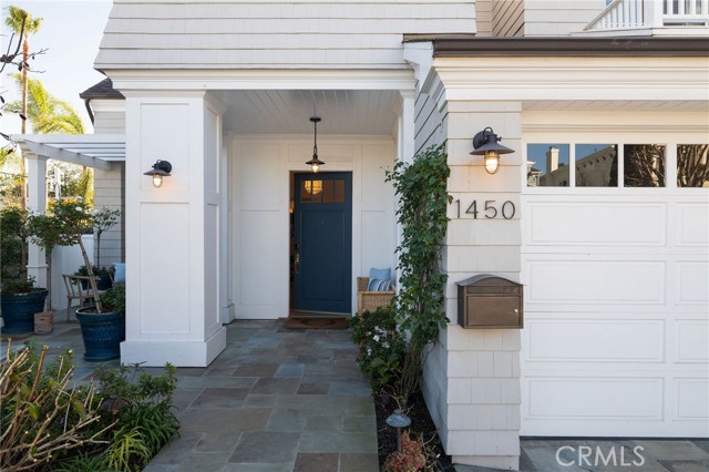 Detail Gallery Image 2 of 70 For 1450 6th St, Manhattan Beach,  CA 90266 - 6 Beds | 5/1 Baths