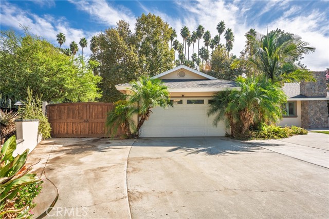 Detail Gallery Image 3 of 27 For 4500 Circle Lazy J Rd, Riverside,  CA 92501 - 3 Beds | 2 Baths