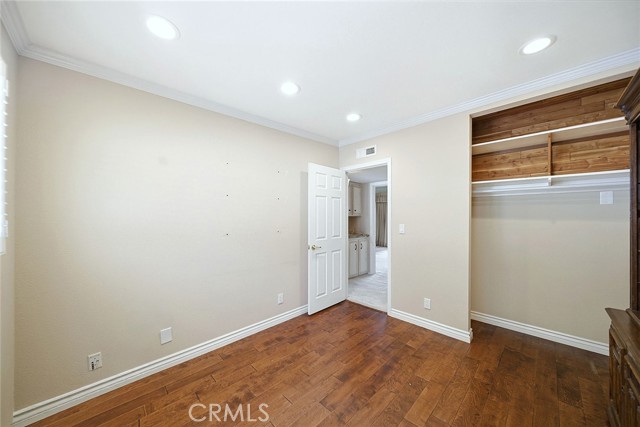 Detail Gallery Image 20 of 34 For 9512 via Venezia, Burbank,  CA 91504 - 3 Beds | 2 Baths