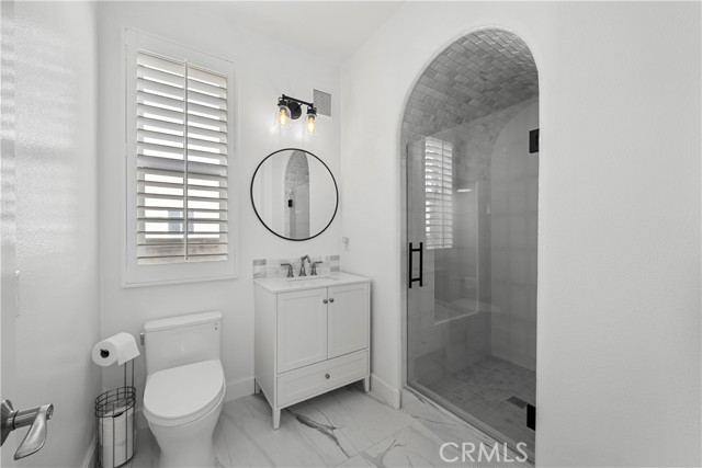 26814 Fairlain Drive, Valencia CA: https://media.crmls.org/medias/deb1362e-d0c6-493b-9138-c90ab028ac12.jpg