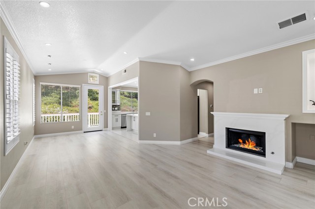 9 Cranwell, Aliso Viejo CA: https://media.crmls.org/medias/deb1e91c-f99f-41ff-8863-336a4c0e72d3.jpg
