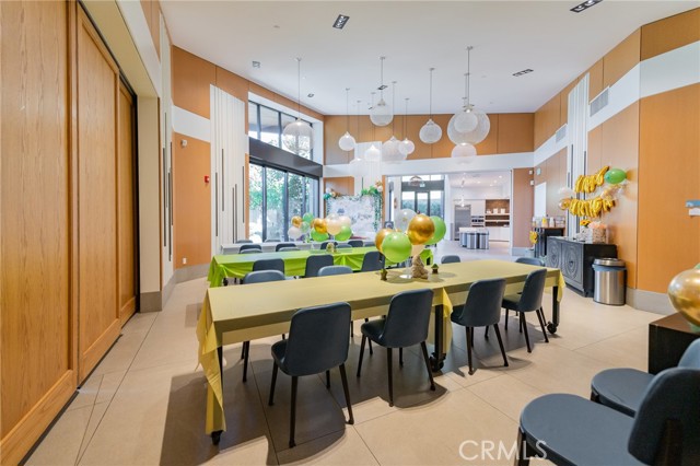 Detail Gallery Image 3 of 44 For 2647 Everly Dr, San Diego,  CA 92108 - 3 Beds | 2/1 Baths