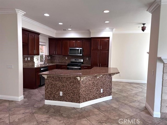 Detail Gallery Image 5 of 35 For 41881 Saint Thomas Ct, Temecula,  CA 92591 - 3 Beds | 3/1 Baths