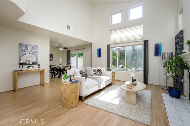 Detail Gallery Image 6 of 36 For 8314 E Quiet Canyon Ct, Anaheim Hills,  CA 92808 - 3 Beds | 2/1 Baths