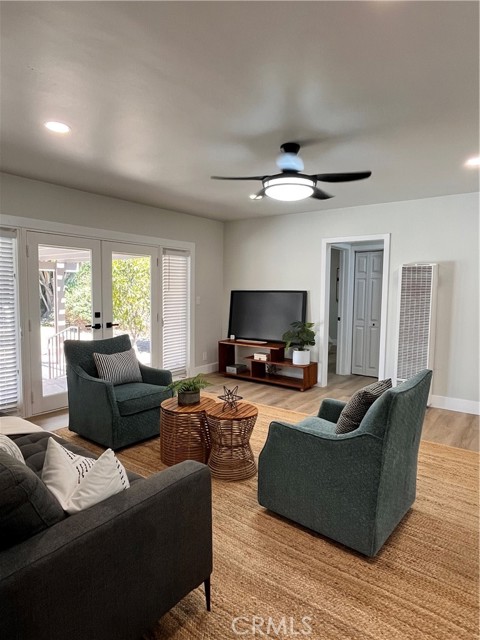 Detail Gallery Image 5 of 16 For 9545 Heiner St, Bellflower,  CA 90706 - 2 Beds | 1 Baths