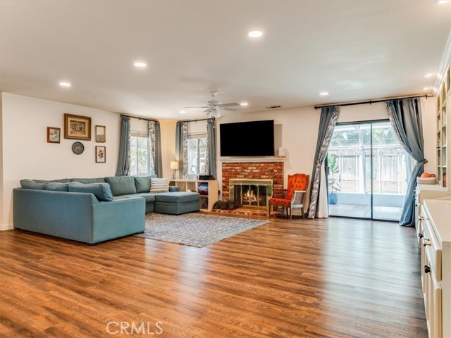 5435 Del Norte Way, Santa Maria CA: https://media.crmls.org/medias/deb3a70a-21a3-4828-9f51-27c2b46a7cbe.jpg