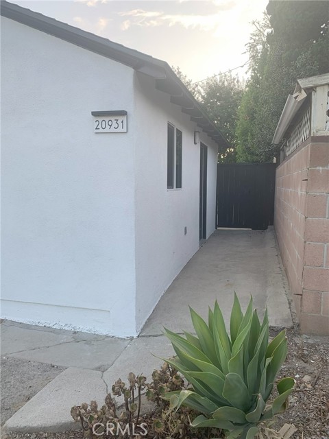 Detail Gallery Image 30 of 37 For 20933 Hemmingway St, Canoga Park,  CA 91304 - 4 Beds | 3 Baths