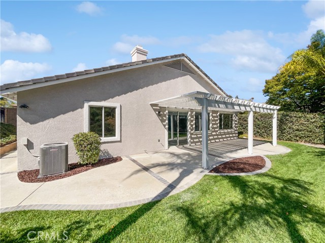 Detail Gallery Image 8 of 18 For 4107 Forest Highlands Cir, Corona,  CA 92883 - 4 Beds | 2 Baths