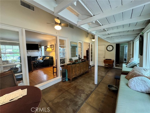 Detail Gallery Image 9 of 23 For 12510 Kling St, Studio City,  CA 91604 - 3 Beds | 3 Baths