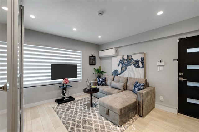 Detail Gallery Image 45 of 74 For 4030 - 4032 W 178th St, Torrance,  CA 90504 - 6 Beds | 3 Baths