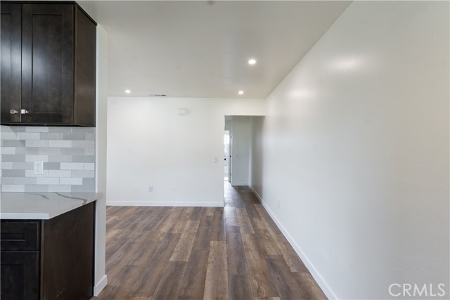 Detail Gallery Image 6 of 23 For 1911 Reedy Ave, Highland,  CA 92346 - 2 Beds | 1 Baths