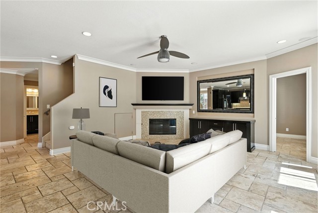 31415 Congressional Drive, Temecula CA: https://media.crmls.org/medias/deb534a2-c3fb-43b3-8ce2-3e6a16061032.jpg