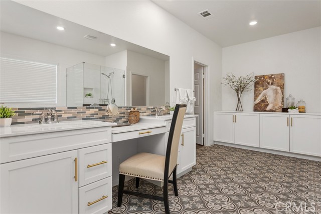 2569 Pasture Glen, Escondido CA: https://media.crmls.org/medias/deb5ae88-a9f5-4a4f-a2cd-f5679cf2d9ef.jpg