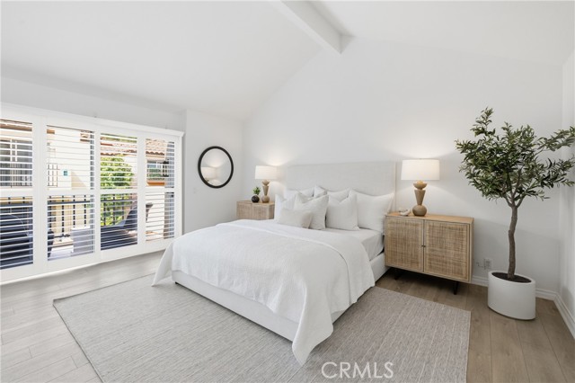 Detail Gallery Image 11 of 27 For 909 Muirfield, Newport Beach,  CA 92660 - 2 Beds | 2/1 Baths