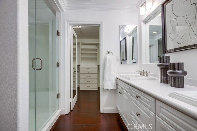 2569 Bungalow Place, Corona del Mar CA: https://media.crmls.org/medias/deb612c1-b72a-4cf0-9bd7-54fa694d782d.jpg