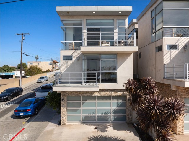 1132 Prospect Ave, Hermosa Beach, California 90254, 4 Bedrooms Bedrooms, ,3 BathroomsBathrooms,Residential,For Sale,Prospect Ave,SB25036807