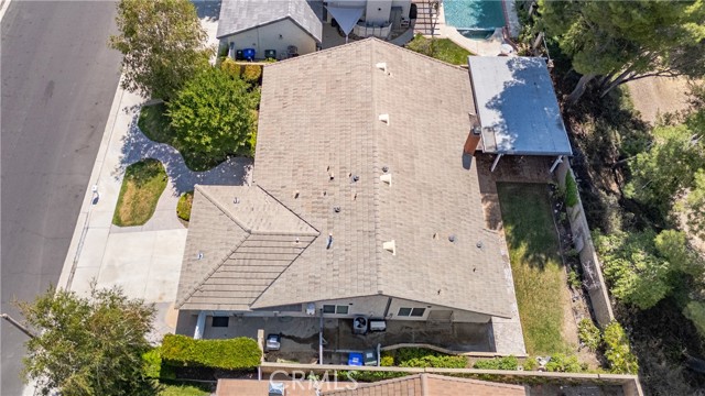 24302 Vista Ridge Drive, Valencia CA: https://media.crmls.org/medias/deb6f8ce-579c-4ef2-9ffd-4b846f90af08.jpg