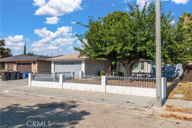 Detail Gallery Image 2 of 25 For 910 Marlyce Ln, Hemet,  CA 92543 - 3 Beds | 2 Baths