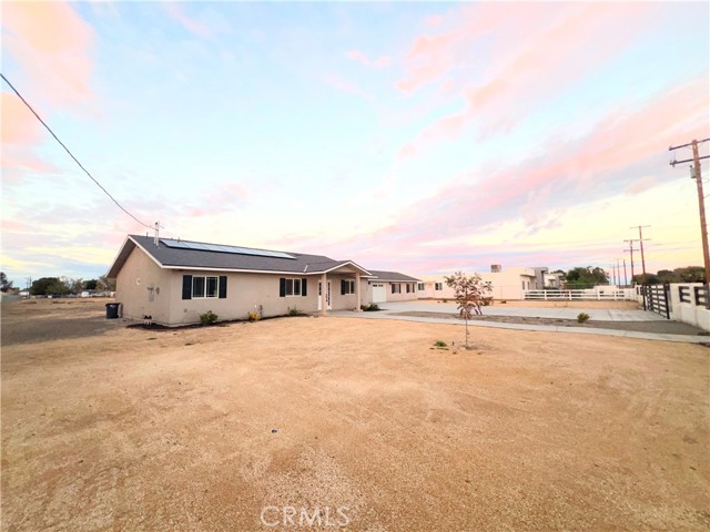 Detail Gallery Image 6 of 58 For 9737 East Avenue Q-4, Sun Village,  CA 93543 - 4 Beds | 3 Baths