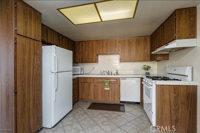 Image 3 of 16 For 1116 Las Lomas Drive D