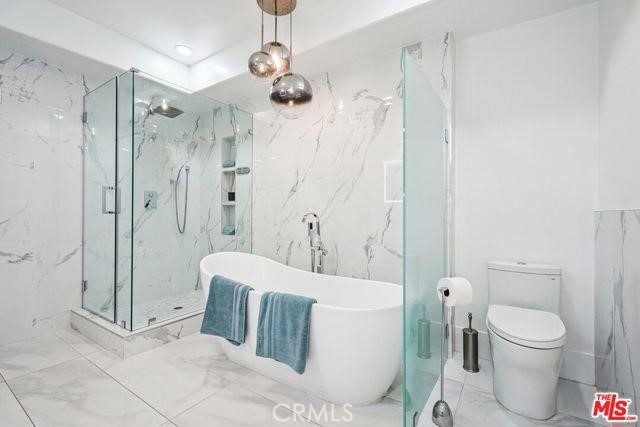 https://media.crmls.org/medias/deb84a13-6742-49c4-9fa6-96b0098417e1.jpg?preset=X-Large
