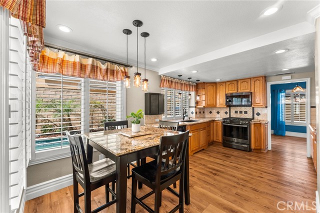 Detail Gallery Image 12 of 42 For 16825 Winterbrook, Riverside,  CA 92503 - 3 Beds | 2/1 Baths