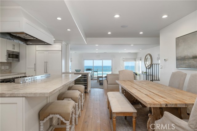 4314 The Strand, Manhattan Beach CA: https://media.crmls.org/medias/deb9060c-e7b5-4fb8-9f09-ad134b8c5889.jpg